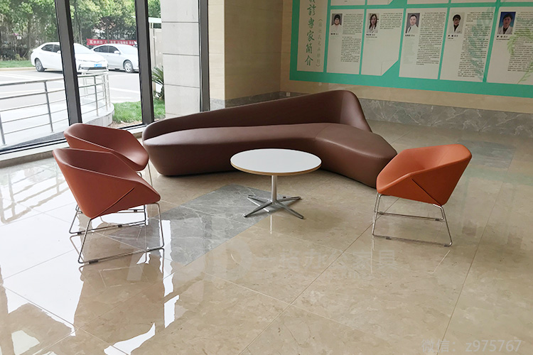 休閑洽談桌椅異性沙發(fā).jpg 休閑洽談桌椅異性沙發(fā).jpg